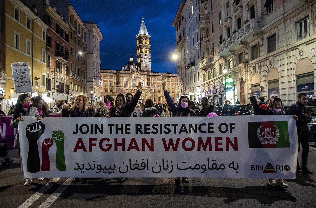 B15 alla manifestazione “Non una di meno”